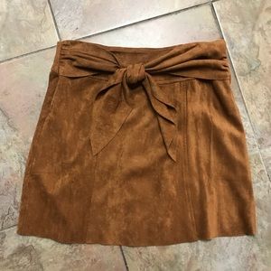 Suede Skirt (Med.)